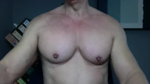 BGDKMUSCLEGUY - SELECTED BY CHATURBATE AS A TOP BROADCASTER FOR 2023 online show from October 2025 04:24:02 PM