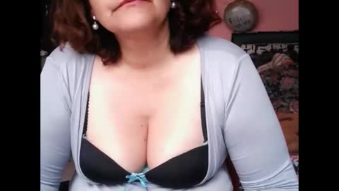 Snapshot of biancasteel chatting on April 2026 05:30:01 PM biancasteel online show from April 2026 05:30:01 PM