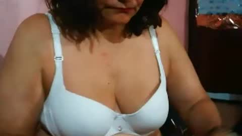 Snapshot of biancasteel chatting on July 2026 01:32:02 AM biancasteel online show from July 2026 01:32:02 AM