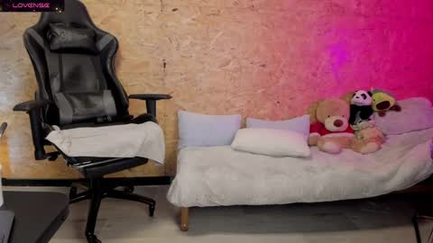 Biancastrong.. IGThebiancastrong online show from March 2025 05:33:02 AM