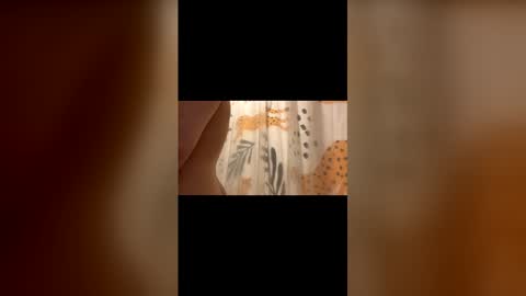 Ellie  online show from January 2026 05:12:01 AM