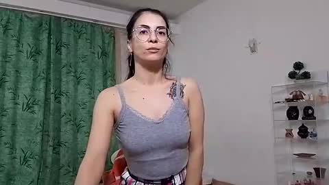 innasugarwild online show from December 2024 04:40:01 PM