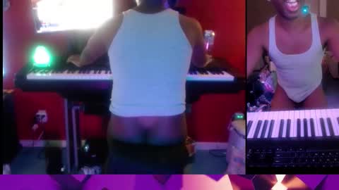 Snapshot of bicepsandfrot chatting on February 2026 06:23:02 AM BicepsandFrot online show from February 2026 06:23:02 AM