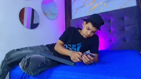 Bick Khonn online show from May 2026 07:33:01 PM