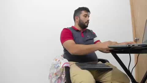 Tommy online show from September 2025 08:12:02 PM