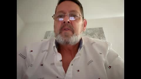 Snapshot of bigal9816192 chatting on December 2024 05:18:02 PM bigal9816192 online show from December 2024 05:18:02 PM