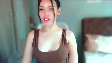 Mia online show from May 2026 08:21:02 AM