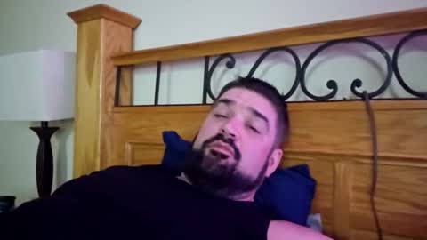 Snapshot of bigbear39x chatting on December 2025 05:38:02 AM bigbear39x online show from December 2025 05:38:02 AM