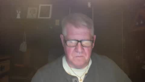 Snapshot of bigbeerdrinker1 chatting on October 2025 05:19:01 AM bigbeerdrinker online show from October 2025 05:19:01 AM