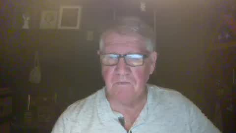 Snapshot of bigbeerdrinker1 chatting on November 2025 07:19:01 AM bigbeerdrinker online show from November 2025 07:19:01 AM