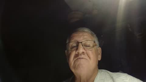 Snapshot of bigbeerdrinker1 chatting on November 2025 04:56:01 AM bigbeerdrinker online show from November 2025 04:56:01 AM