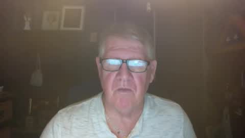 Snapshot of bigbeerdrinker1 chatting on November 2025 06:01:01 AM bigbeerdrinker online show from November 2025 06:01:01 AM