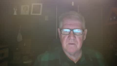 Snapshot of bigbeerdrinker1 chatting on January 2026 06:06:02 AM bigbeerdrinker online show from January 2026 06:06:02 AM