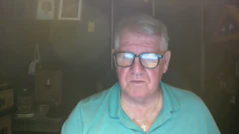 Snapshot of bigbeerdrinker1 chatting on March 2026 04:50:02 AM bigbeerdrinker online show from March 2026 04:50:02 AM