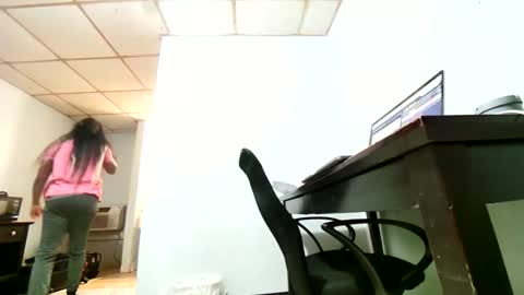 Snapshot of bigboobs_bouncin chatting on May 2026 12:21:01 PM Ashley online show from May 2026 12:21:01 PM