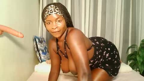 Vee online show from April 2026 10:48:02 PM