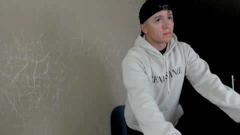 Snapshot of bigbossxx34 chatting on March 2026 11:27:02 AM BIGBOSSX online show from March 2026 11:27:02 AM