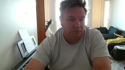 bigboybenny176 online show from April 2026 03:43:02 AM