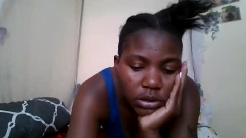 Snapshot of bigclit030 chatting on June 2026 12:18:02 PM bigclit030 online show from June 2026 12:18:02 PM