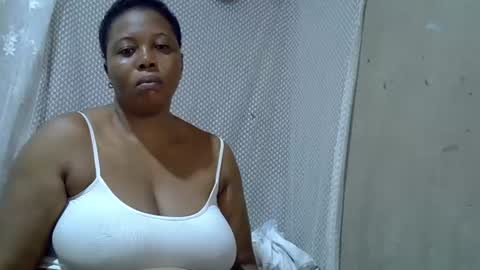 Snapshot of bigclit_wethairypus chatting on June 2026 06:10:02 AM bigclit_wethairypus online show from June 2026 06:10:02 AM