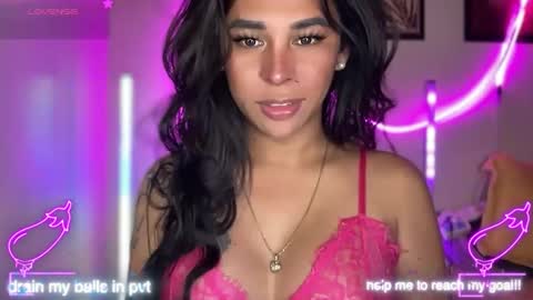 queen amanda online show from April 2026 03:37:02 AM