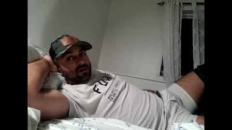 Snapshot of bigcumcanada chatting on March 2025 02:49:02 AM bg online show from March 2025 02:49:02 AM