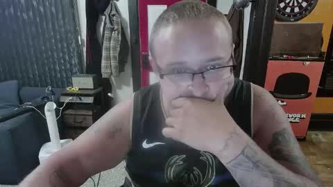 Snapshot of bigdbrillion chatting on October 2025 05:39:01 AM Darryl online show from October 2025 05:39:01 AM