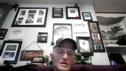 Snapshot of bigdickdawg90 chatting on May 2026 12:03:02 PM bigdickdawg90 online show from May 2026 12:03:02 PM