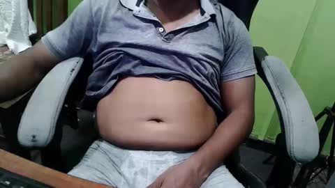 bigdickguyaux online show from April 2026 08:17:01 PM