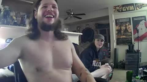 biggerisbetter21 online show from December 2024 09:35:01 AM