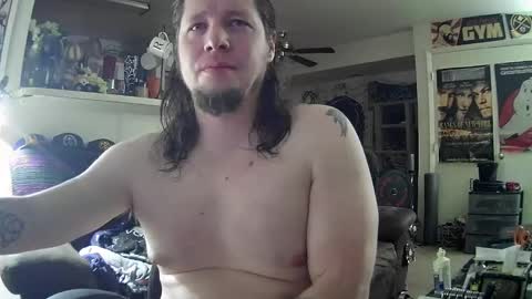 biggerisbetter21 online show from January 2025 07:49:02 AM