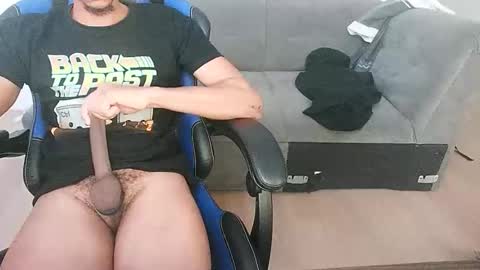 Snapshot of biggeroncam chatting on October 2025 01:35:01 AM biggeroncam online show from October 2025 01:35:01 AM