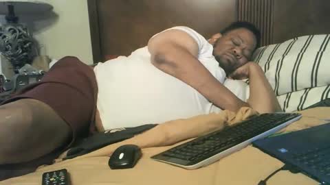 Snapshot of biggyscorpio chatting on December 2024 11:11:01 PM biggyscorpio online show from December 2024 11:11:01 PM