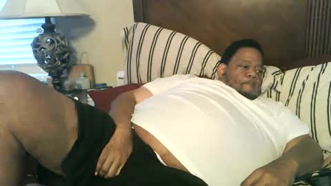 Snapshot of biggyscorpio chatting on October 2025 10:32:02 PM biggyscorpio online show from October 2025 10:32:02 PM