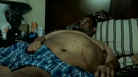 Snapshot of biggyscorpio chatting on December 2025 08:23:01 AM biggyscorpio online show from December 2025 08:23:01 AM