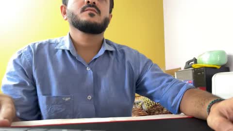 bighandsomesatisfy online show from April 2026 12:30:01 PM