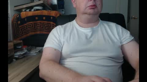 Snapshot of bighorn1981 chatting on June 2026 12:04:02 AM bighorn1981 online show from June 2026 12:04:02 AM