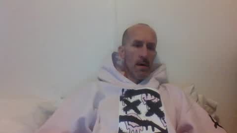 Snapshot of bighugemouthful chatting on October 2025 02:43:02 AM Chaz online show from October 2025 02:43:02 AM