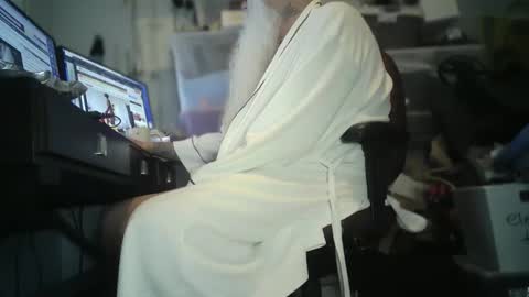 bigjeff01 online show from March 2026 01:58:01 PM