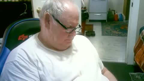 Snapshot of bigjeff50 chatting on June 2026 06:43:01 PM BIGJEFF50 online show from June 2026 06:43:01 PM