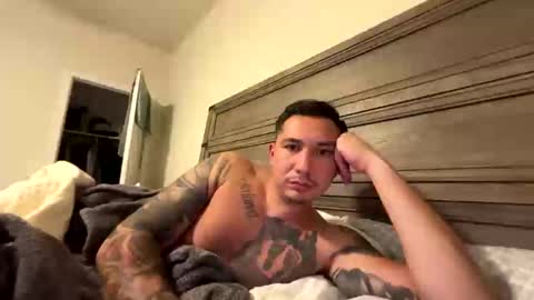 bigjraw2487 online show from November 2025 05:40:01 AM