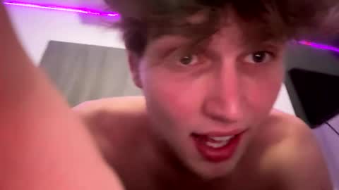 Snapshot of bigskinnyboyshh chatting on January 2025 08:32:02 AM bigskinnyboyshh online show from January 2025 08:32:02 AM