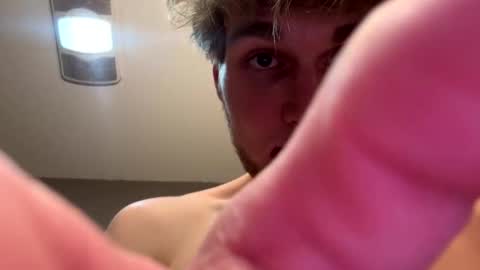 Snapshot of bigskinnyboyshh chatting on February 2025 04:11:01 AM bigskinnyboyshh online show from February 2025 04:11:01 AM