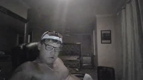Snapshot of bigsteve24cm chatting on June 2026 04:56:01 AM bigsteve24cm online show from June 2026 04:56:01 AM