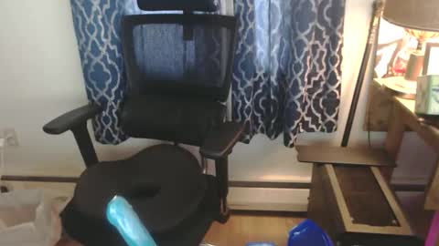 Snapshot of bigsteve9966 chatting on April 2026 09:45:01 PM bigsteve9966 online show from April 2026 09:45:01 PM