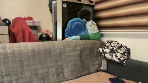 Yna     online show from January 2025 11:41:01 PM