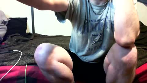 Snapshot of bigwoof79 chatting on January 2025 04:21:01 AM Here4Fun online show from January 2025 04:21:01 AM