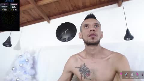 Snapshot of bigzehuz chatting on December 2024 01:51:01 AM andres online show from December 2024 01:51:01 AM