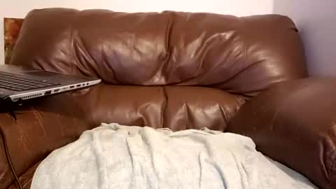 Bilie online show from September 2025 04:00:01 AM