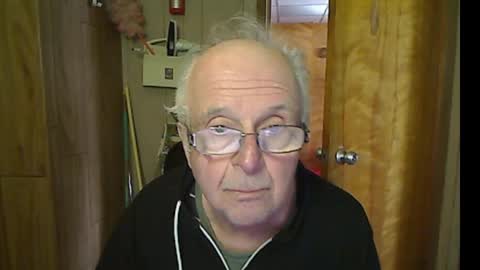 Snapshot of bill_25061 chatting on February 2026 06:49:02 PM bill_25061 online show from February 2026 06:49:02 PM